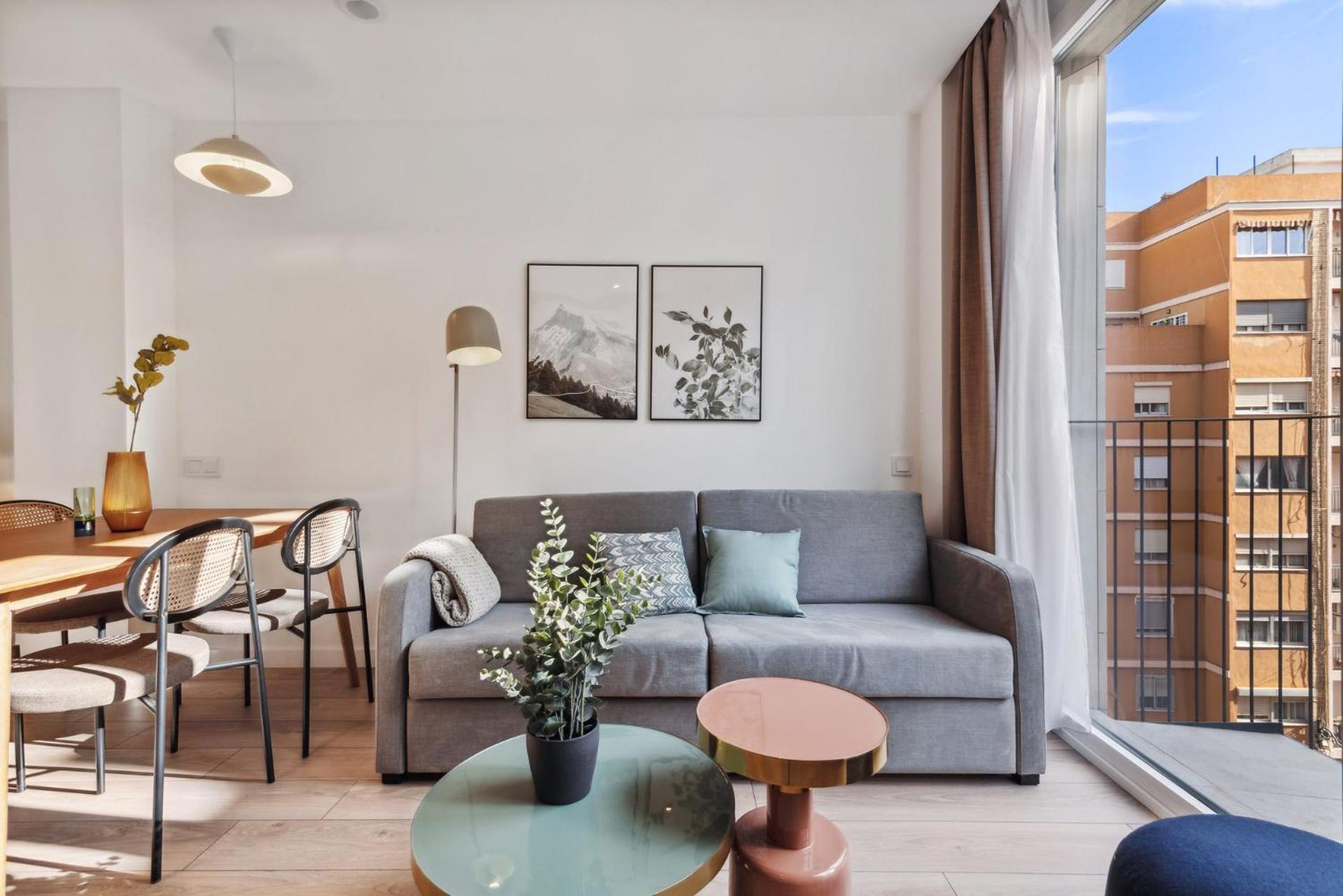 Limehome Valencia Carrer Del Pare Palau I Quer エクステリア 写真