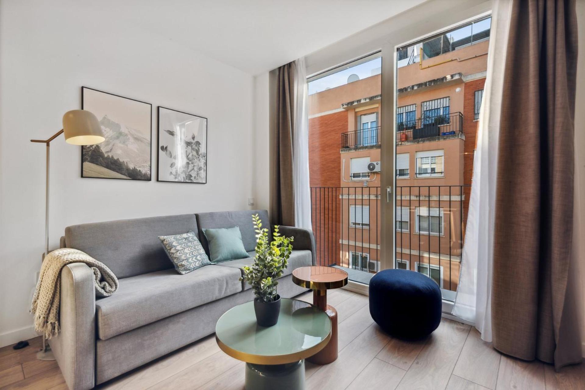 Limehome Valencia Carrer Del Pare Palau I Quer エクステリア 写真