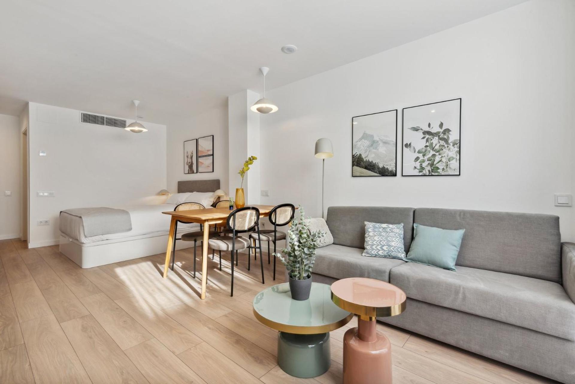 Limehome Valencia Carrer Del Pare Palau I Quer エクステリア 写真