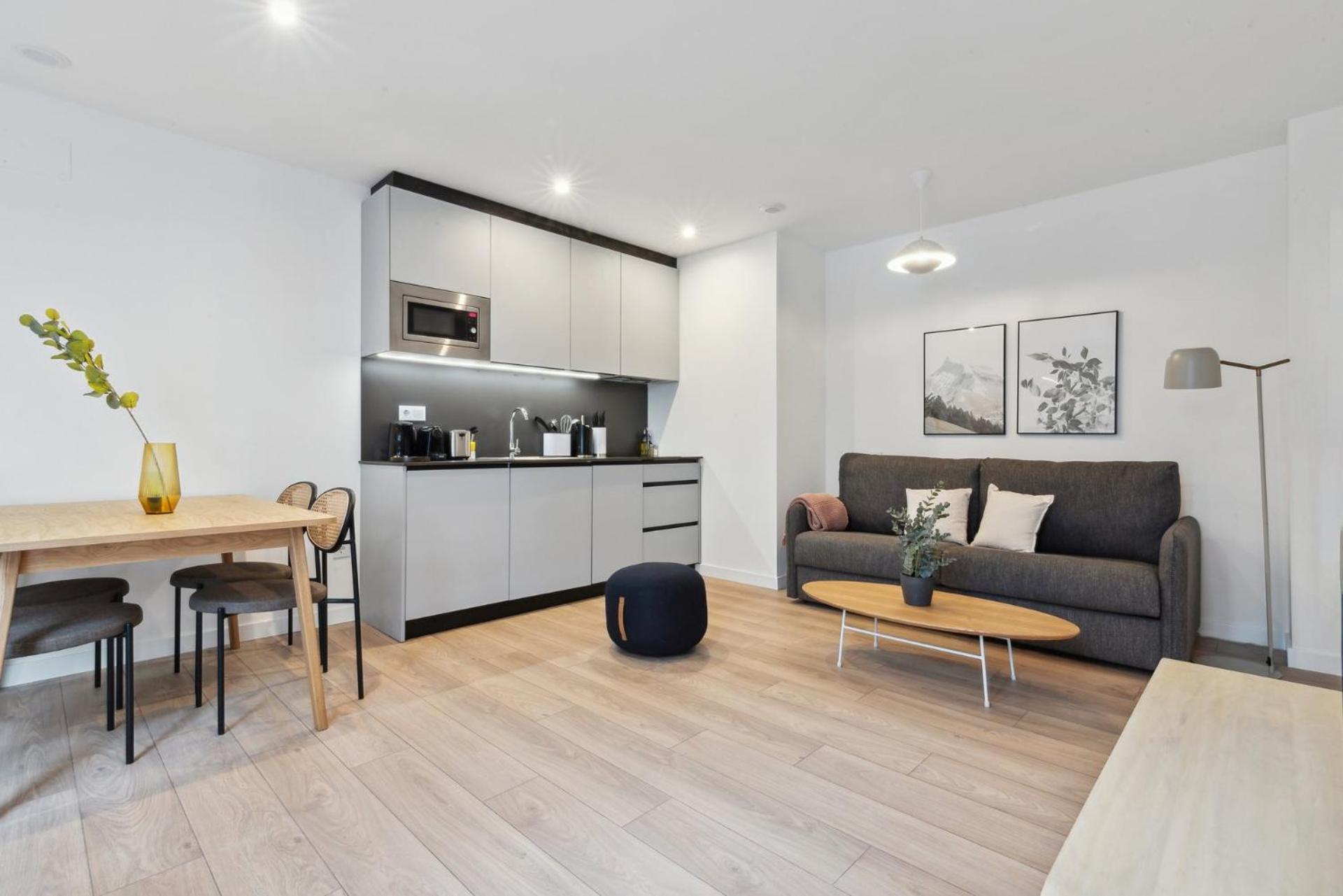 Limehome Valencia Carrer Del Pare Palau I Quer エクステリア 写真