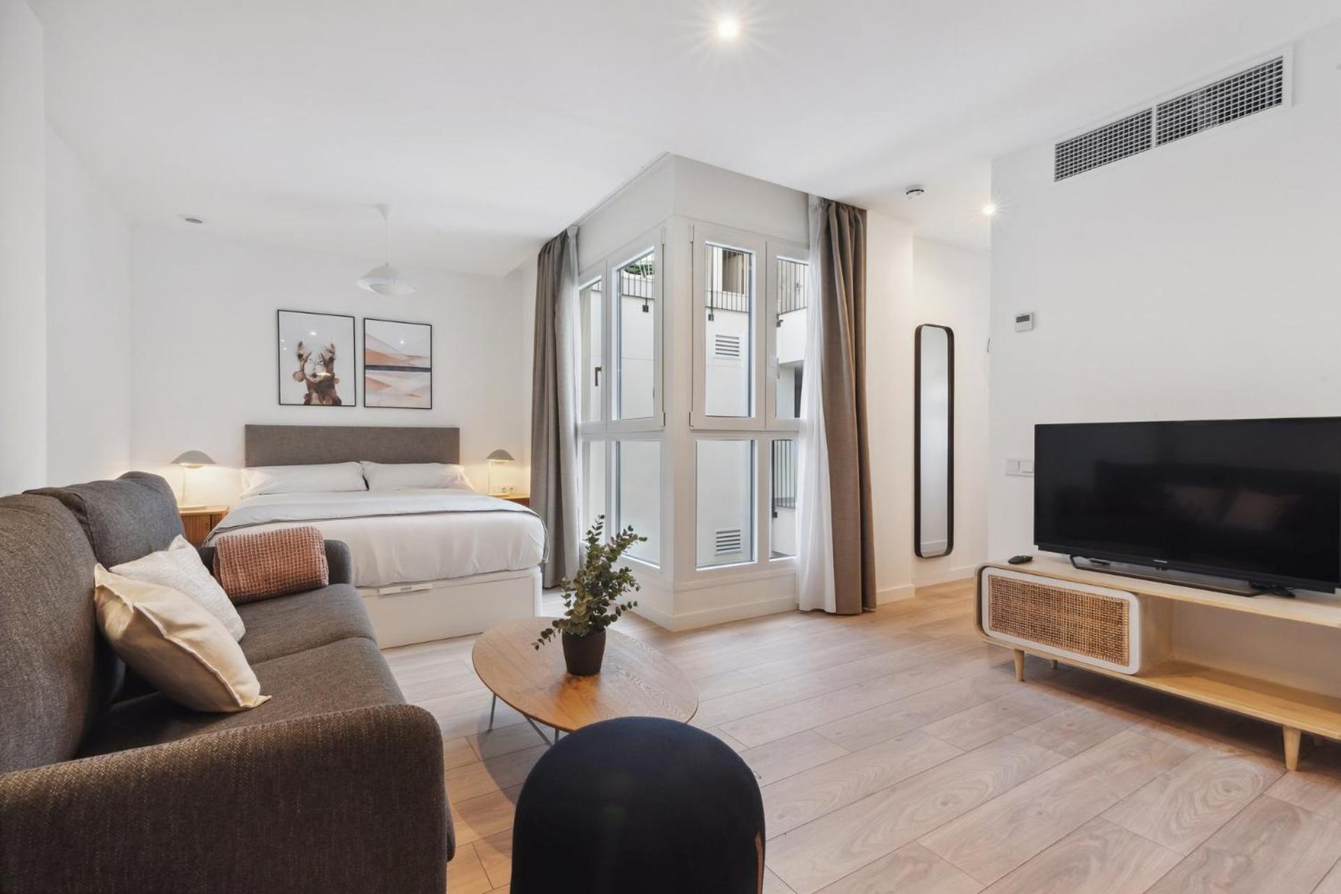 Limehome Valencia Carrer Del Pare Palau I Quer エクステリア 写真