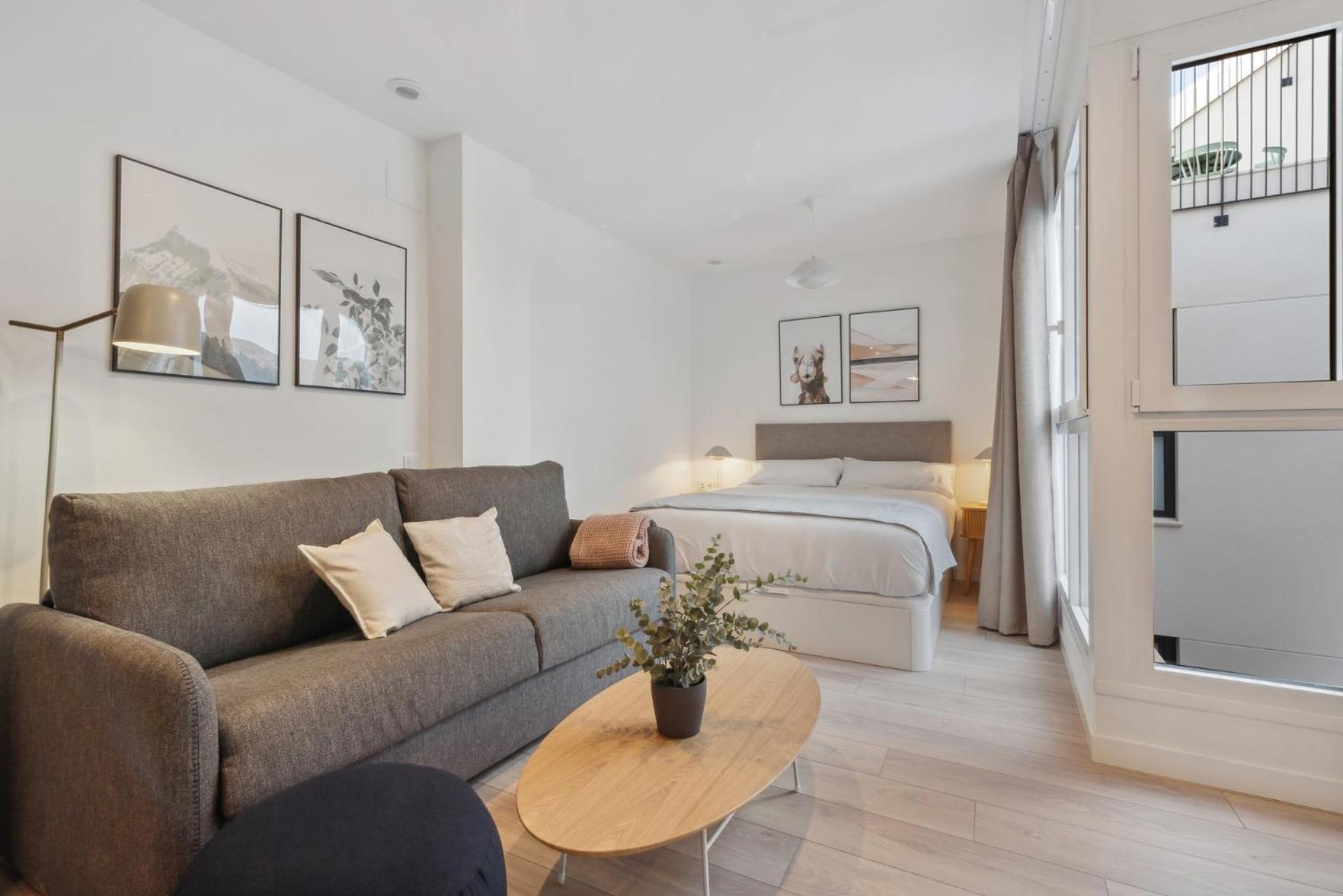 Limehome Valencia Carrer Del Pare Palau I Quer エクステリア 写真