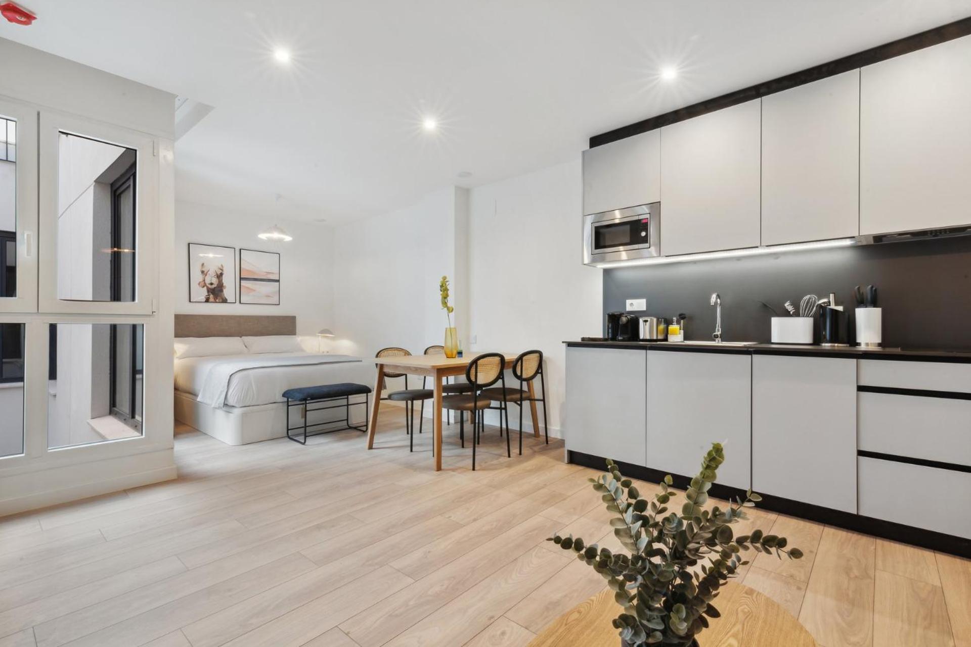 Limehome Valencia Carrer Del Pare Palau I Quer エクステリア 写真
