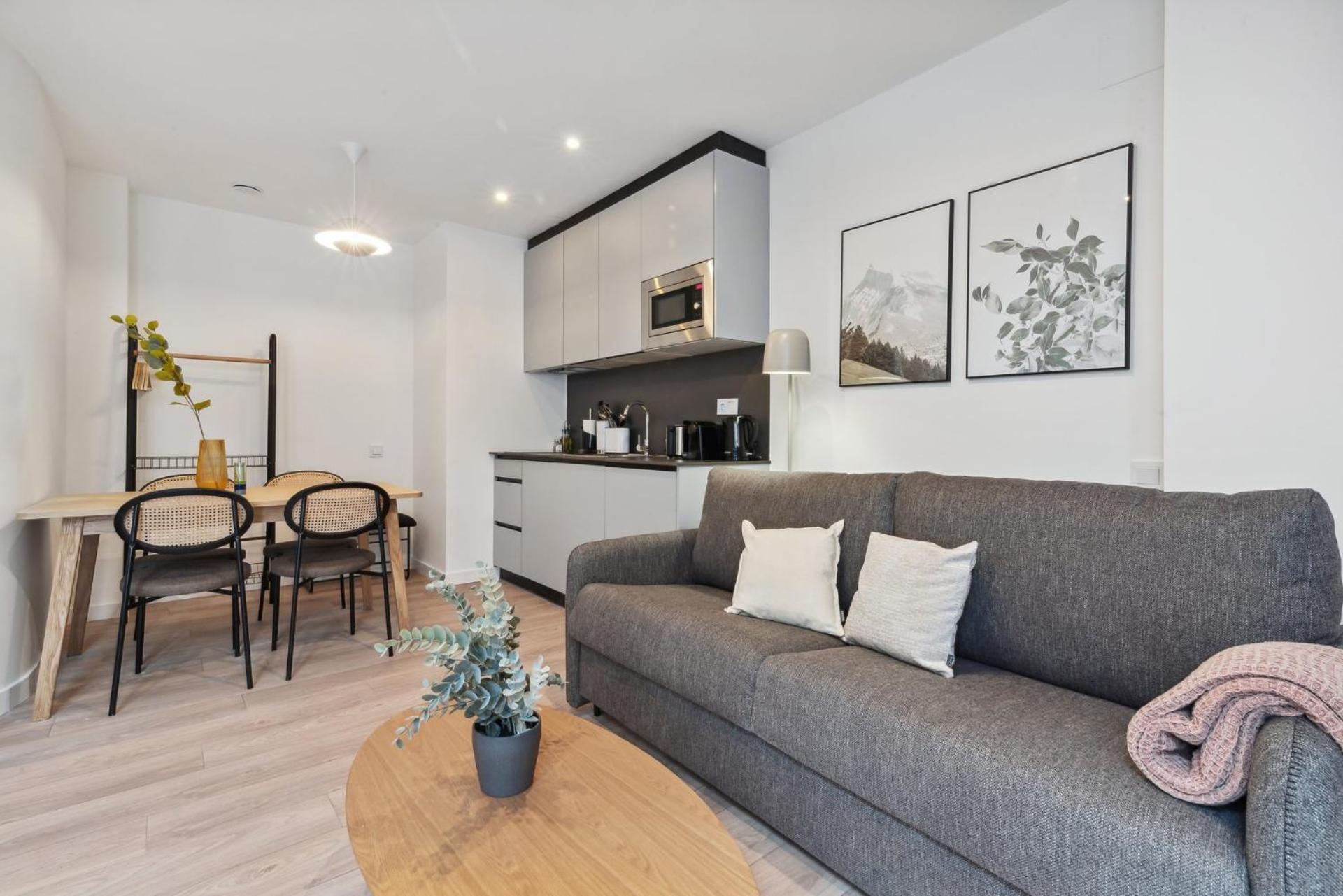 Limehome Valencia Carrer Del Pare Palau I Quer エクステリア 写真
